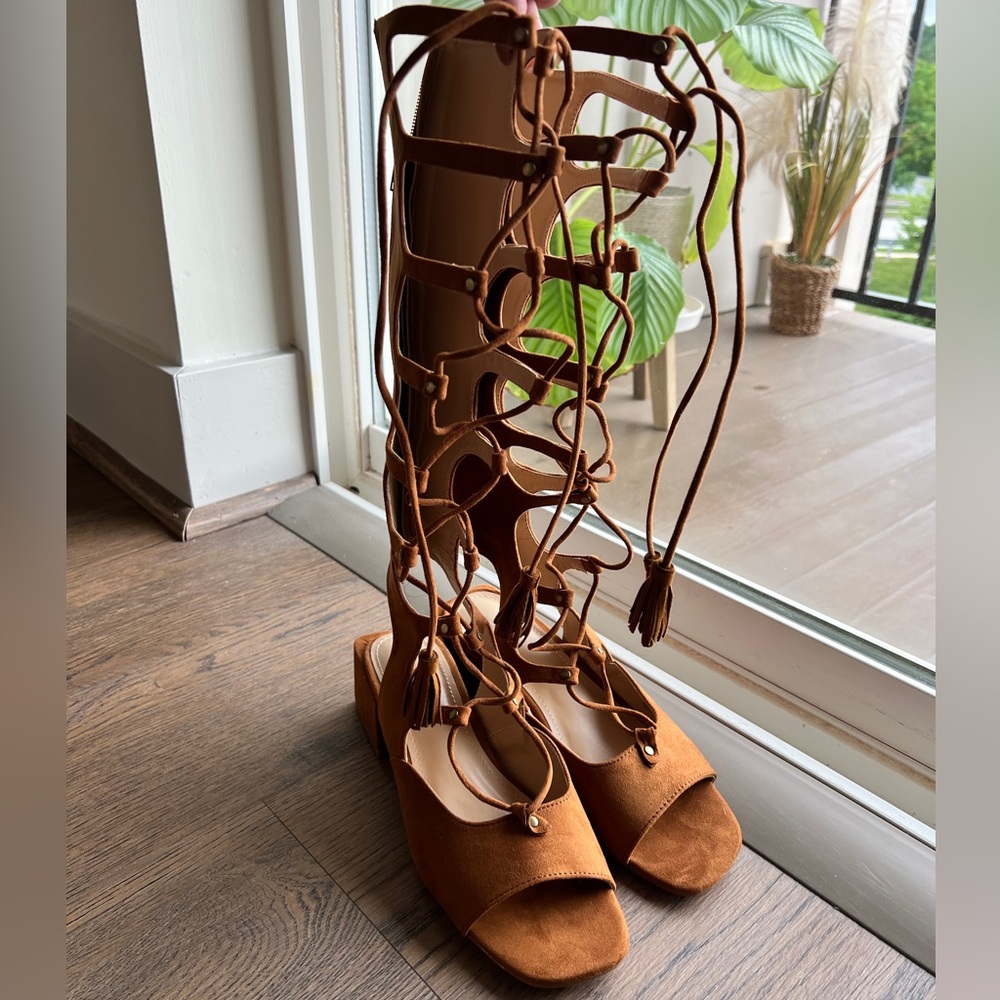 BN/NW JustFab gladiator sandal